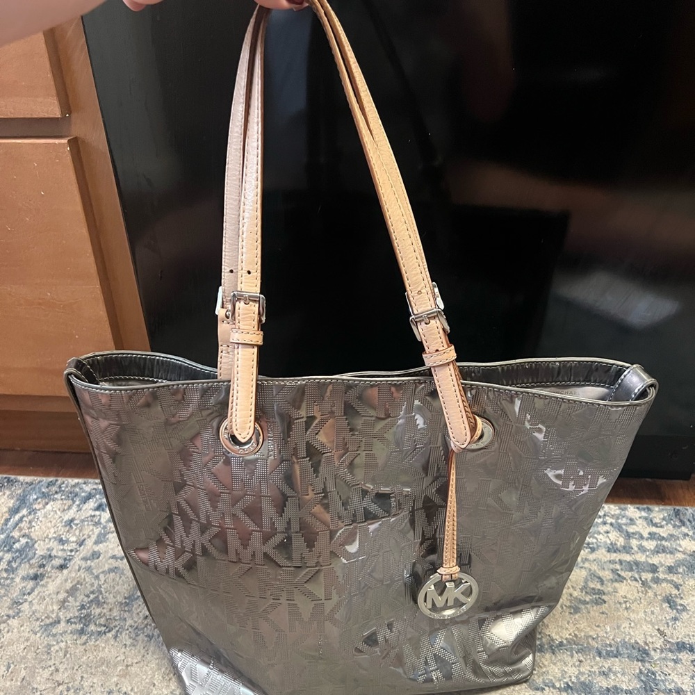Michael Kors Metallic Large Tote/Purse